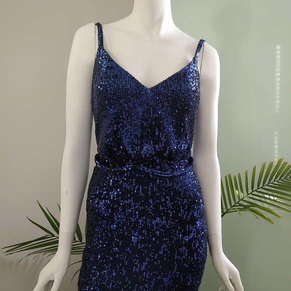 Nicole Bakti New Women's Gown - Picture 4 of 11